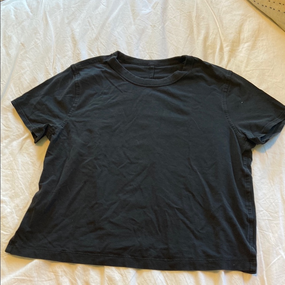 Lululemon Women’s Black Short Sleeve Tee